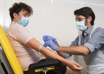 Mengenal Efek Samping Vaksin China yang Diuji di Bandung