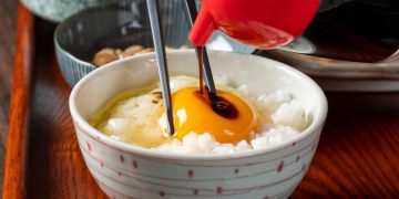 4 Fakta Kenapa Orang Jepang Suka Sarapan Dengan Telur Mentah