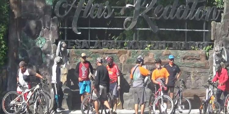 Objek Wisata Alas Kedaton Gratiskan Tiket Masuk