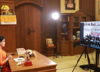 Buka Webinar, Ketua TP PKK Bali Ajak Perhatikan Perkembangan Anak Di Tengah Pademi