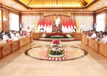 Wayan Koster Lebih Fokus Menata Sektor Ekonomi Bali di Tahun 2021