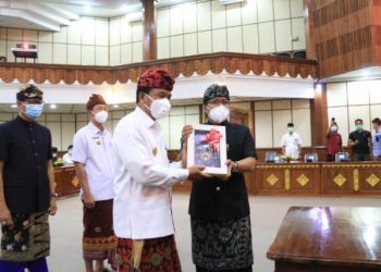 Lihadnyana & Serinah Akhiri Jabatab Pjs. Bupati Badung & Karangasem