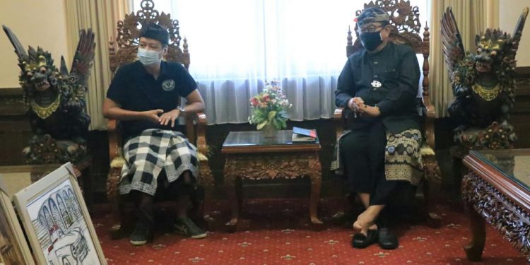 Wagub Cok Ace Dukung Pameran Mercedes-Benz Classic Club Bali untuk Tunjukkan Bali Tidak Kelaparan