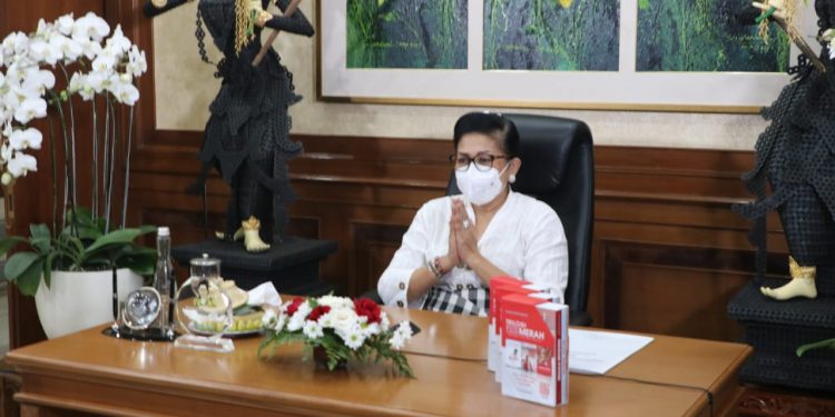 HUT Ke-24 DSB, Ny.Putri Suastini Koster Beri Apresiasi Kiprah Ke Dermaga Seni Buleleng