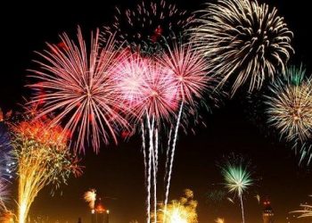 Bikin Suasana Tahun Baru Berbeda, 15 Cara Merayakan Tahun Baru Di Rumah