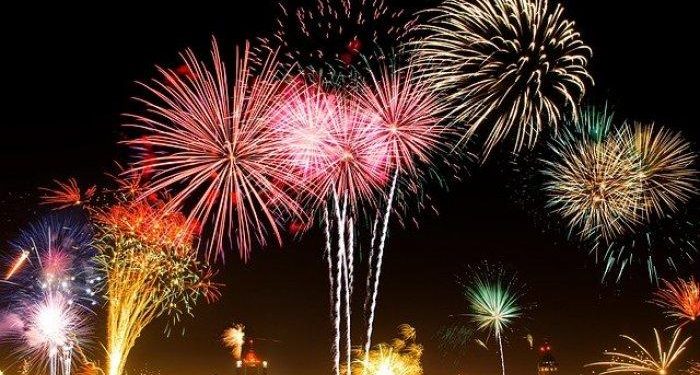 Bikin Suasana Tahun Baru Berbeda, 15 Cara Merayakan Tahun Baru Di Rumah