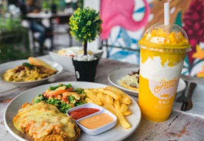 Suka Minum Jus, Yuk Cobain Varian Menu Jus & Makanan Dari Juice Time