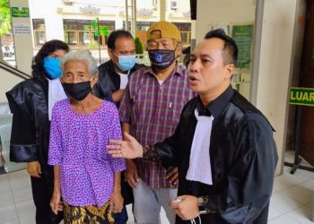 Di Dakwa Palsukan Silsilah, Nenek Buta Warna Di Putus Bebas