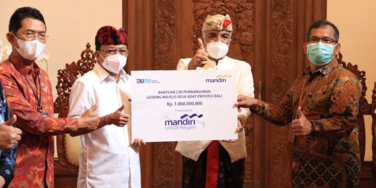 Gubernur Koster Apresiasi Dana CSR PT Bank Mandiri Dukung Desa Adat di Bali