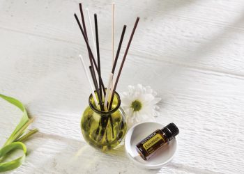 Yuk Intip, Alasan Dibalik Minyak Telon Disukai Orang Dewasa