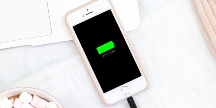 Baterai Hp Cepat Rusak? 7 Kesalahan Saat Nge-Charge Hp
