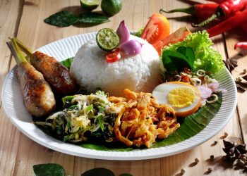 Wajib Ada, Berikut Ini 5 Jenis Lauk Dalam Nasi Campur Khas Bali