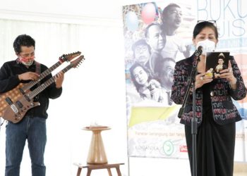 Ny Putri Suastini Koster Ajak Seniman Bali Bangkit dan Terus Berkarya