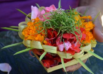 Yuk Intip! Makna Serta Unsur-Unsur Yang Terdapat Di Canang Sari