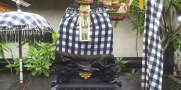 Berikut Ini Pengertian Pelinggih Sedehan Karang Bagi Umat Hindu Di Bali