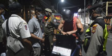 Tegakkan Pergub Bali No.10/2021, Tim Gabungan Berhasil Menjaring 12 Pelanggar Di Seminyak