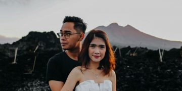 Bikin Ngengenin, Cowok Pendek Bisa Juga Bikin Klepek-Klepek