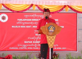Hadiri Acara Peresmian Gedung MDA Kabupaten Karangasem, Gubernur Koster Ajak MDA Laksanakan Perda No 4 Tahun 2019