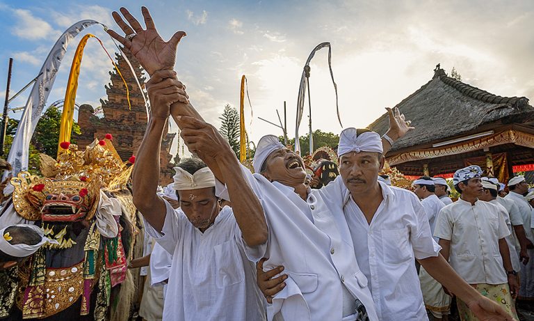 Tradisi Ngerebong, Tradisi Kuno Berasal Dari Desa Kesiman Denpasar