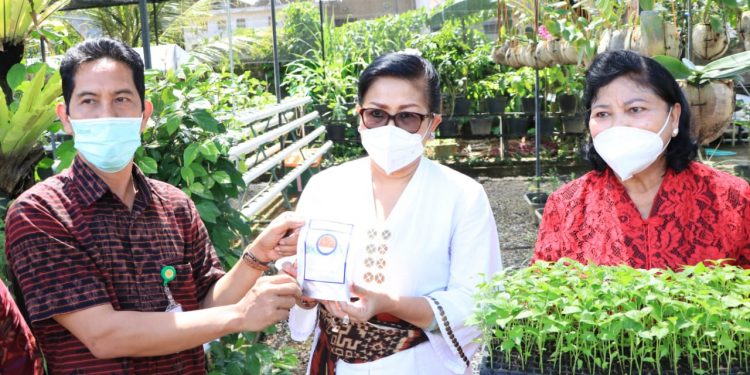 Agar Tetap Bersaing Di Pasaran, Ny Putri Koster Harap BPTP Bali Terus Kembangkan Hasil Pertanian Bali