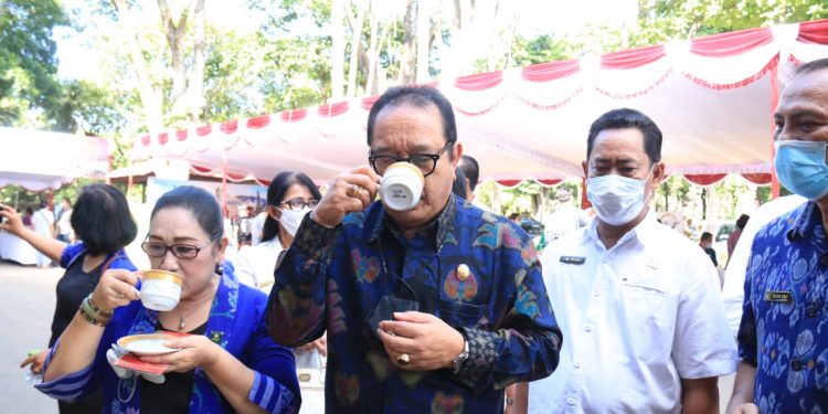 Hadiri Pameran Pengobatan Tradisional, Wagub Cok Ace Harap Usada Bali Jadi Altenatif Warga