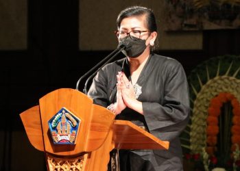 Ny Putri Koster Ajak Generasi Muda Asah Budi Pekerti & Bentuk Karakter Melalui Goresan Puisi