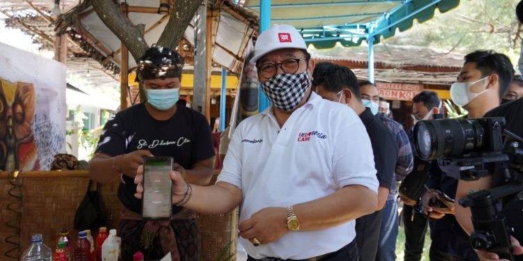 Wagub Cok Ace Membuka Pameran UMKM Layang-Layang Expo 2021