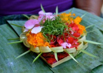 PENGERTIAN UPAKARA DAN MAKNA DARI UPAKARA