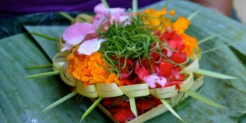 PENGERTIAN UPAKARA DAN MAKNA DARI UPAKARA