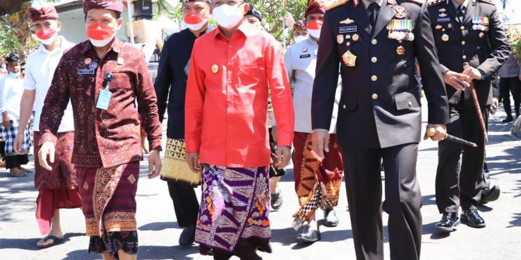 Gubernur Koster Serahkan Remisi Narapidana di Hari Kemerdekaan Republik Indonesia Ke-76