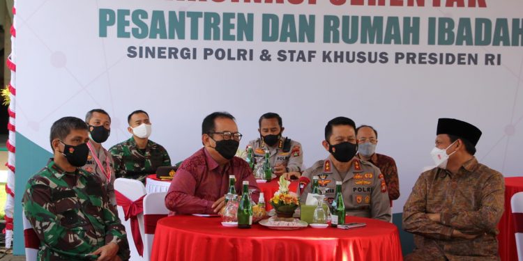 Meskipun Vaksin Pertama Sudah Capai 107%, Wagub Cok Ace Sebut Pemprov Bali Tetap Kebut Program Vaksinasi