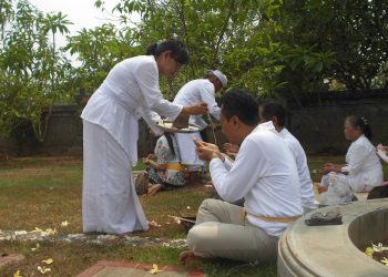 Air Tirta, Salah Satu Sarana Untuk Upacara Yajna Bagi Umat Hindu