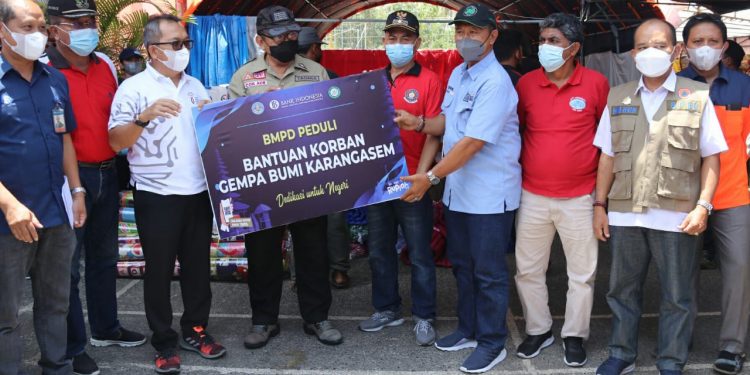 Kunjungi Desa Ban, Wagub Cok Ace Beri Perhatian pada Pemulihan Trauma Pasca Gempa