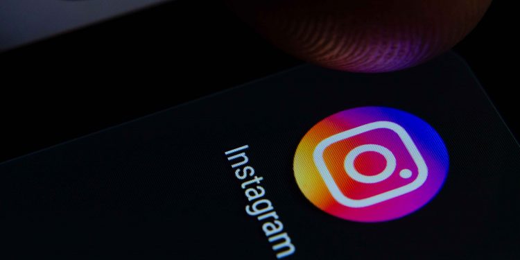 Selain Instagram,Berikut Beberapa Aplikasi Dilengkapi Feature Dark Mode