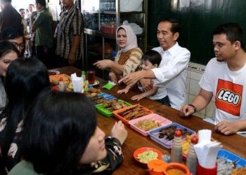 Cara Jokowi Promosikan Makanan Khas Tiap Daerah di Indonesia