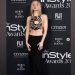 Gaya Elle Fanning dalam Balutan Crop Top Rantai Balmain Curi Perhatian