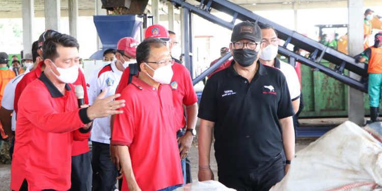Gubernur Koster & Wagub Cok Ace Tinjau Pengelolaan Sampah di Klungkung