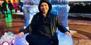 Lirik Lagu Act Right, Menjadi Lagu Kedua The Crystal Method