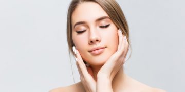 Kalian Wajib Tahu ! Berikut Kebiasaan Membuat Kulit Berminyak