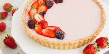 Lembut & Manis, Resep Panna Cotta Strawberry Tart Di Rumah