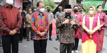 Gubernur Bali Dampingi Wapres RI Berdialog dengan Pedagang Pasar Guwang Sukawati