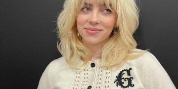Billie Eilish Sebut Film Porno Merusak Otak