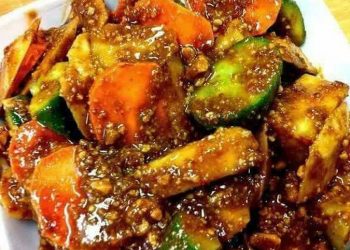 Hobi Makan Rujak, Berikut Manfaat Rujak Bagi Kesehatan Tubuh
