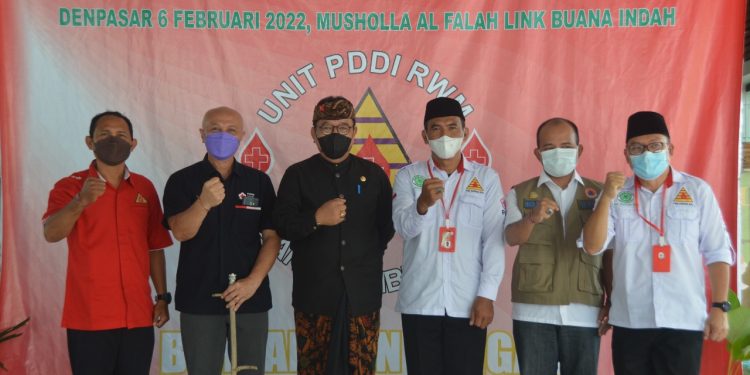 Hadiri Pelantikan Pengurus PPDI RWM Padang Sambian Raya, Wagub Cok Ace Ajak Masyarakat Turut Serta Menjadi Pendonor Darah Aktif