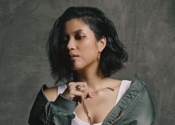 Pop Seblay, Album Terbaru Danilla yang Riang dan Apa Adanya