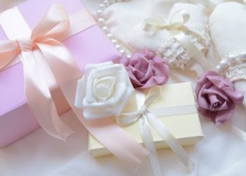 Bingung Cari Kado Pernikahan , Berikut Rekomendasi Kado Yang Bisa Kalian Bawa