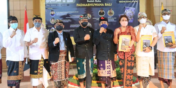 Bedah Buku Padma Bhuwana Bali, Wagub Cok Ace Tekankan Pengembangan Pariwisata Berkelanjutan