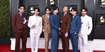 BTS TinyTan Versi Chibi Nongol di Tamagotchi