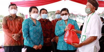 Ketua TP PKK Bali Gelar Pasar Rakyat ‘Berbelanja & Berbagi’ di Kabupaten Bangli