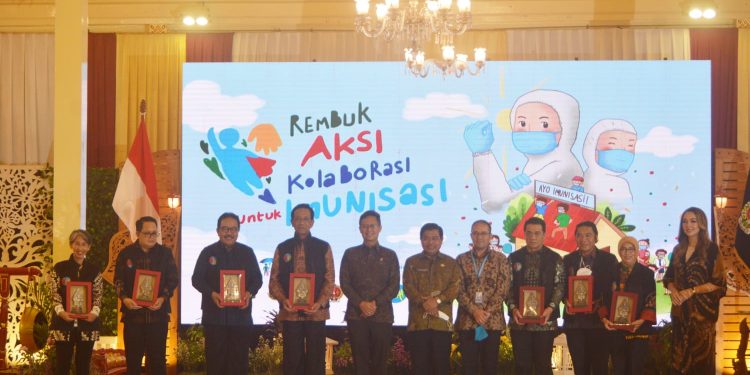 Tandatangani Kesepakatan Dengan UNICEF, Wagub Cok Ace Komit Imunisasi Dilaksanakan Lebih Masif Dengan Libatkan Kekuatan Sosial Budaya Masyarakat